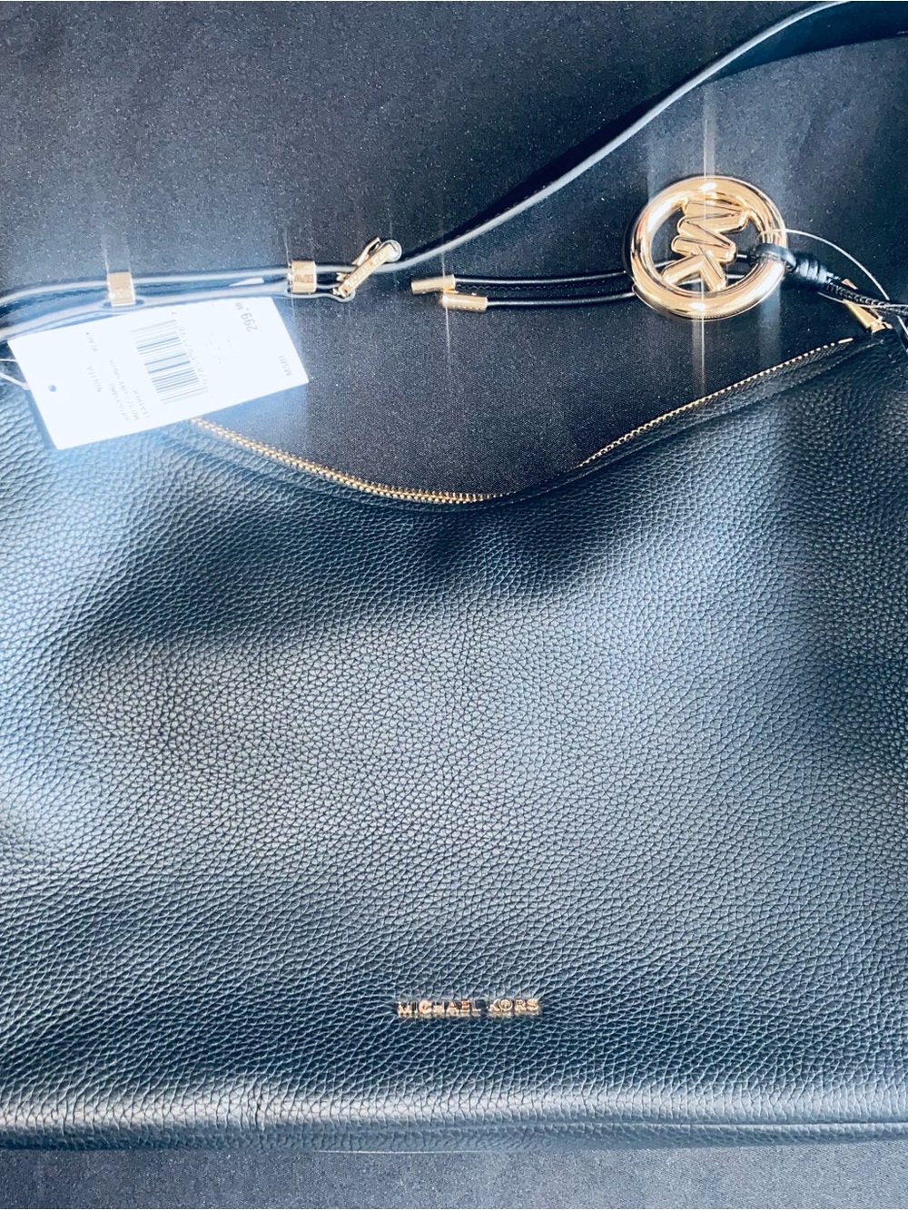 Michael Kors Black Pebbled Leather Purse with Gold Logo Charm - Picture 4 of 8